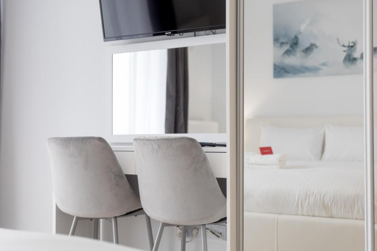 Wola Chic Apartment